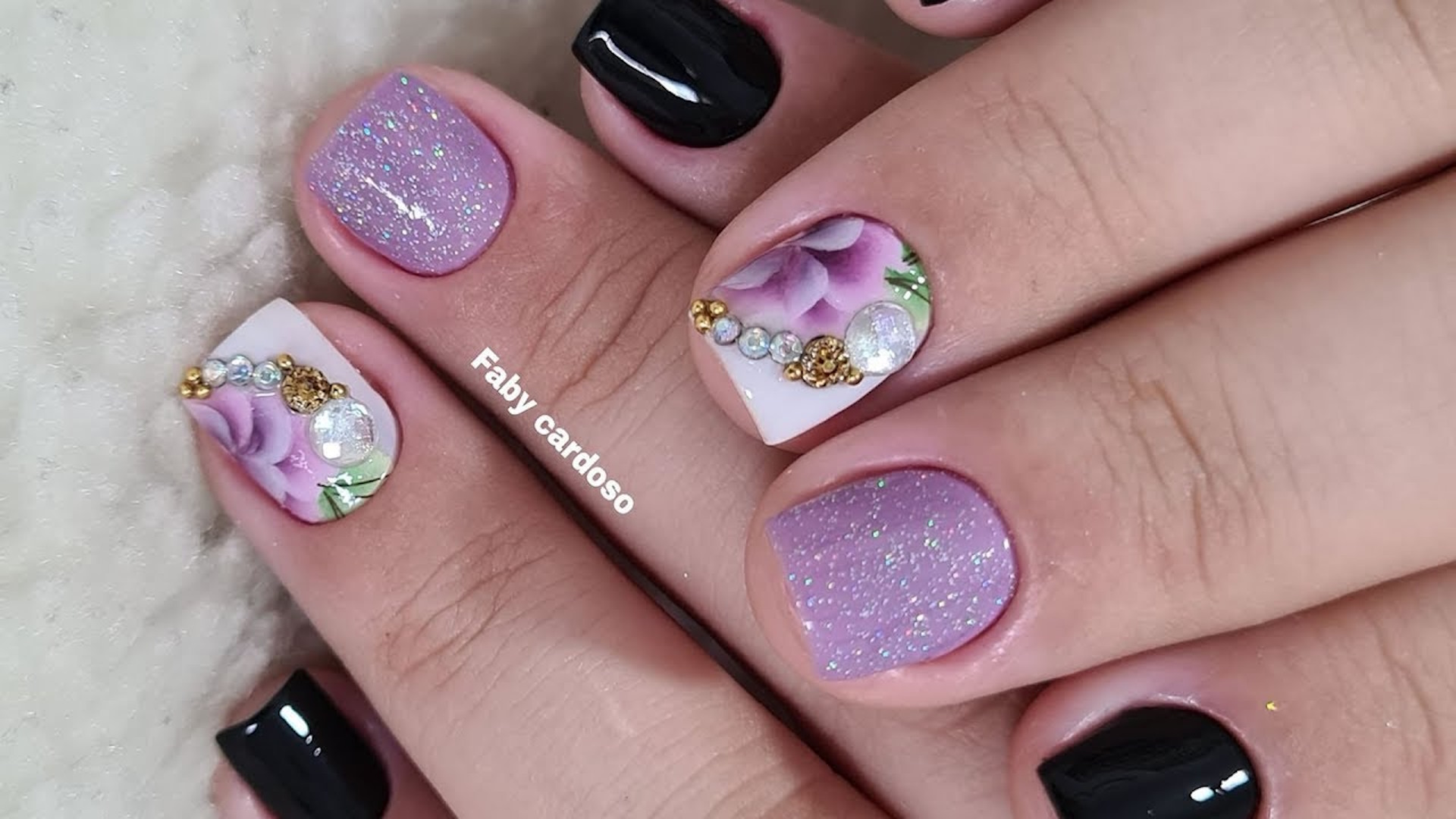 Curso de Manicure Profissional com Fabi Cardoso: Guia Completo Curso de Manicure Profissional com Fabi Cardoso: Guia Completo